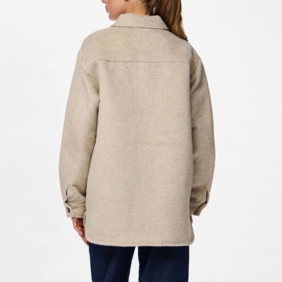 PIECES Shacket - Greige - Picture 2 of 4